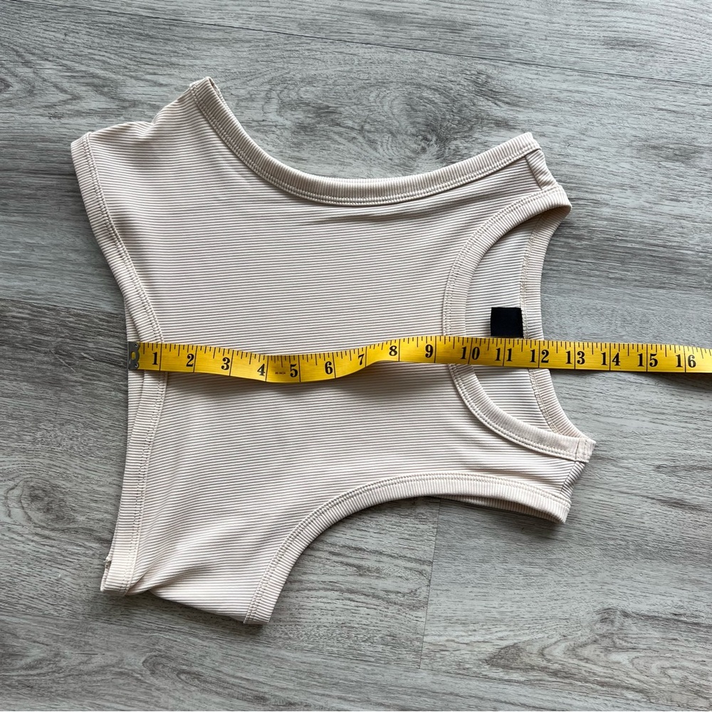 CREAM RIBBED KNIT STRETCHY CROP TOP - Picture 6 of 10